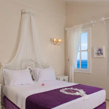 Lukka Exclusive - Adult Only +12